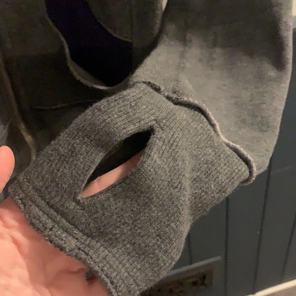 Lululemon Sweater - Picture 5 of 7